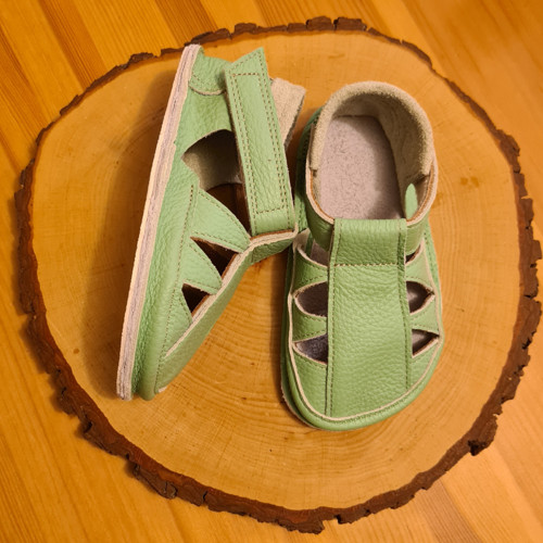 Kožené barefoot capáčky - sandálky 17 cm — foto 3