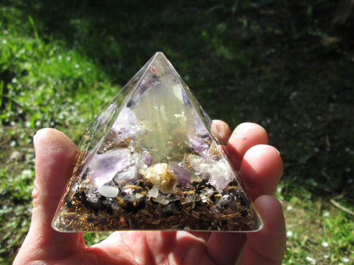 Org. pyramida ,, Nového Zítřku " — foto 2