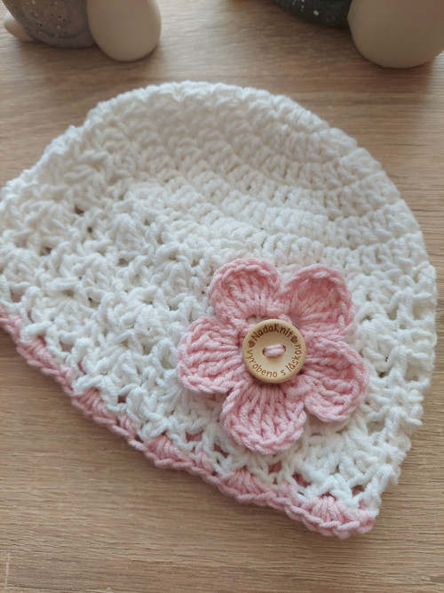 Háčkovaná,jarní,novorozenecká čepička — foto 3