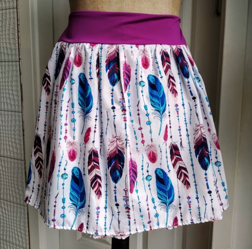 Sukně PEŘÍČKOVÁ - pas 75 cm+ — foto 2