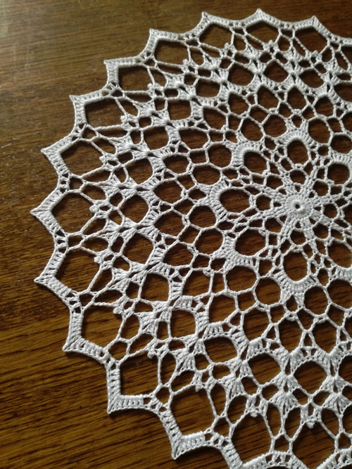 Krajka - do kruhu 30 cm — foto 3
