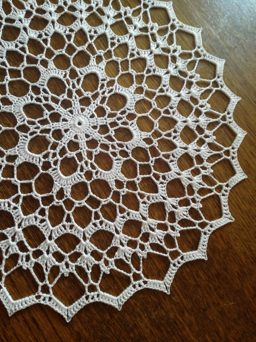 Krajka - do kruhu 30 cm — foto 4