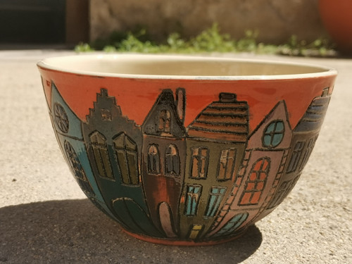 Pestrobarevná míska — foto 4