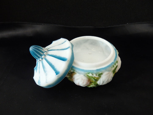 Porcelánová dóza — foto 3