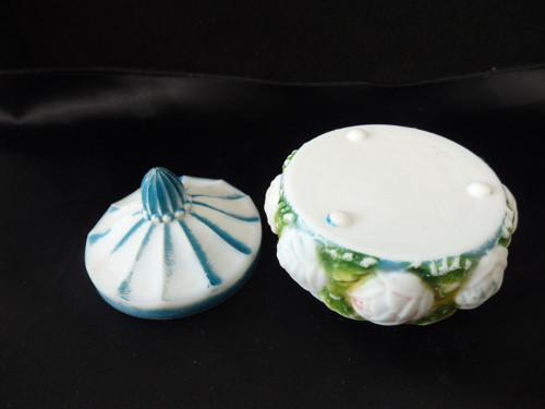 Porcelánová dóza — foto 6