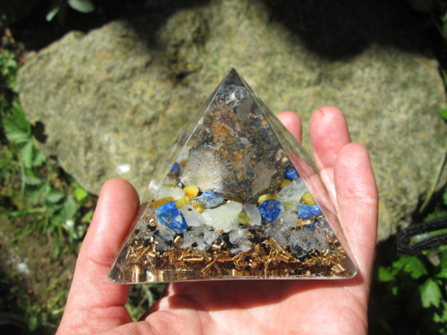 Org. pyramida ,, Oko bouře " — foto 5