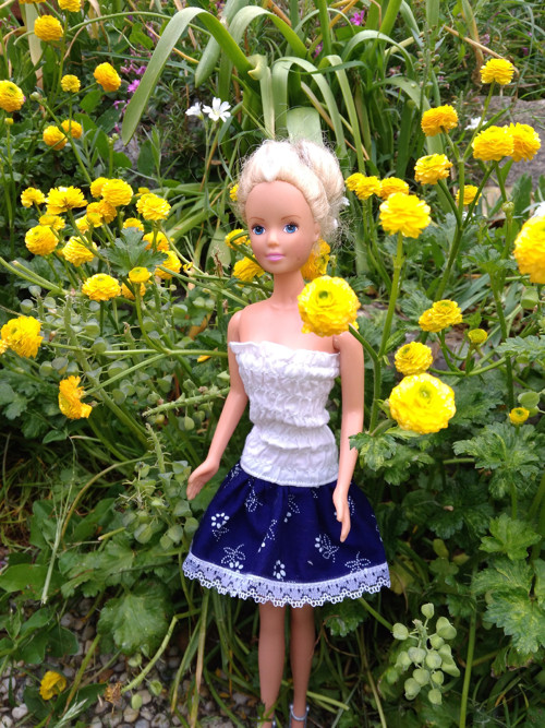 Letní šaty Folk pro Barbii — foto 3