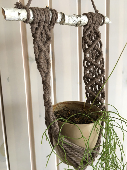 Macramé závěs na květinu — foto 2