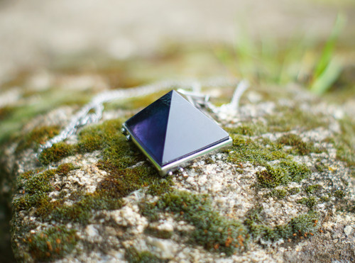 Nerezový náhrdelník... " Dark pyramid " — foto 4
