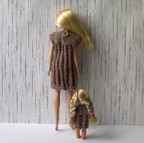 Oblečky pro Barbie a Evičku - šaty — foto 3