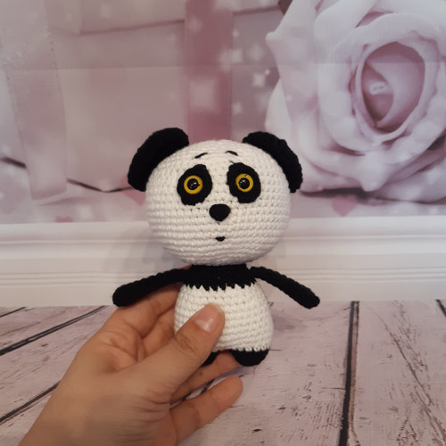 Panda Liu - Háčkovaná hračka — foto 2