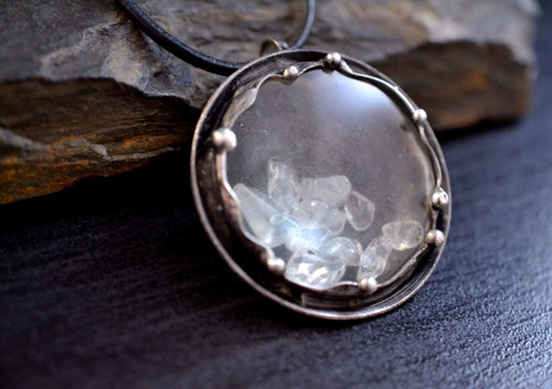 Křišťálový amulet.... — foto 2