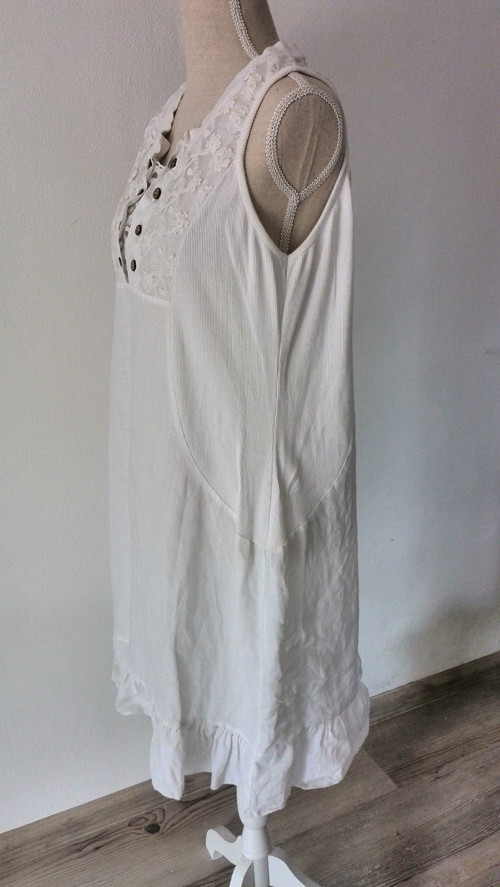Šaty — foto 2