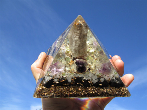 Org. pyramida ,, Matky Země " — foto 6