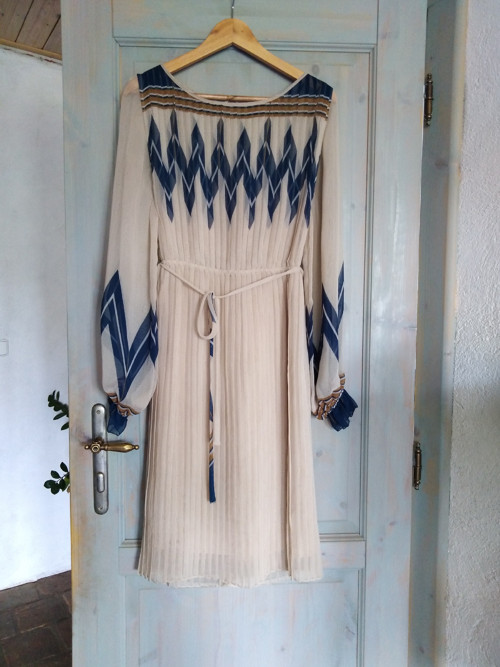 Plisééé šaty — foto 2