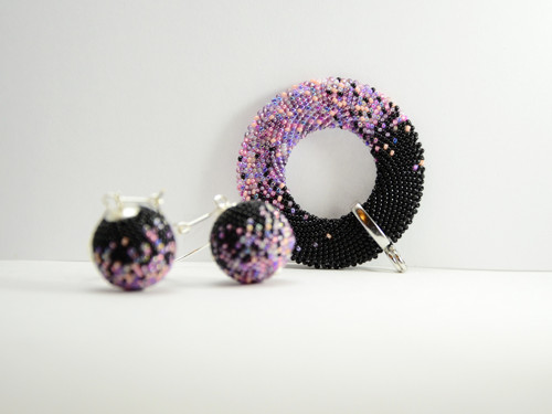 Háčkované korálkové náušnice Passionflower — foto 2