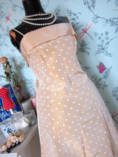 Retro pin-up dots šaty — foto 4