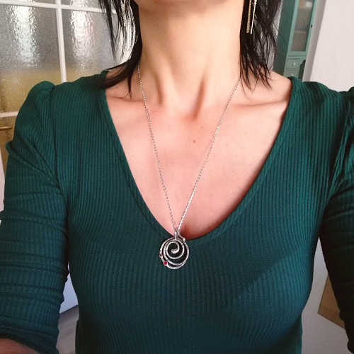 Spirála s rubínem ve zlatě — foto 3