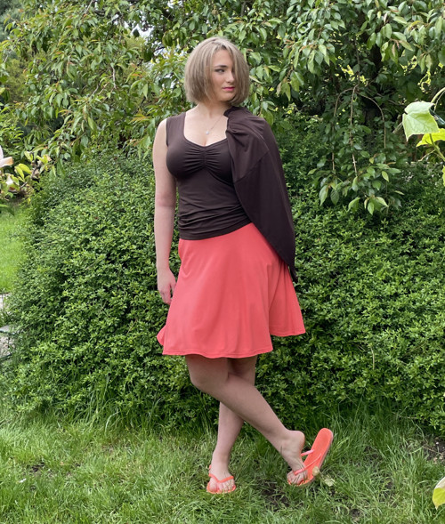 Tričko bez rukávů hnědé — foto 4