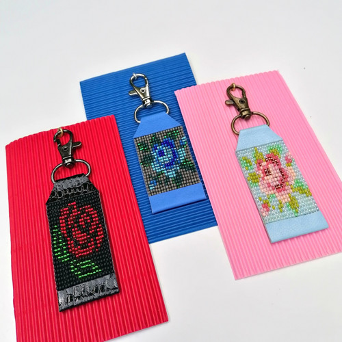 Rose Flower-Leather Beaded Keychain — foto 4