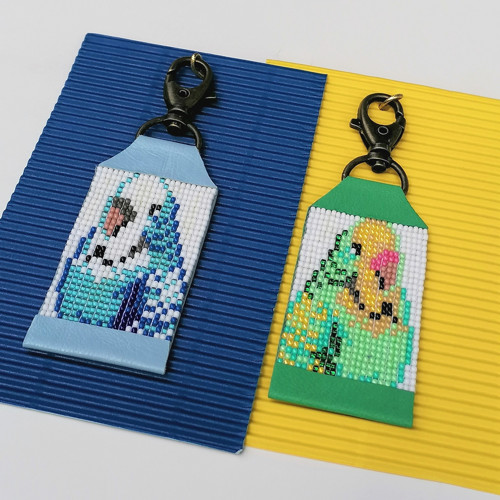 Budgie/Parakeet-Leather Beaded Keychain — foto 3
