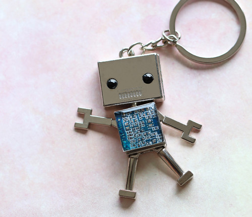 Robot - klíčenka — foto 3