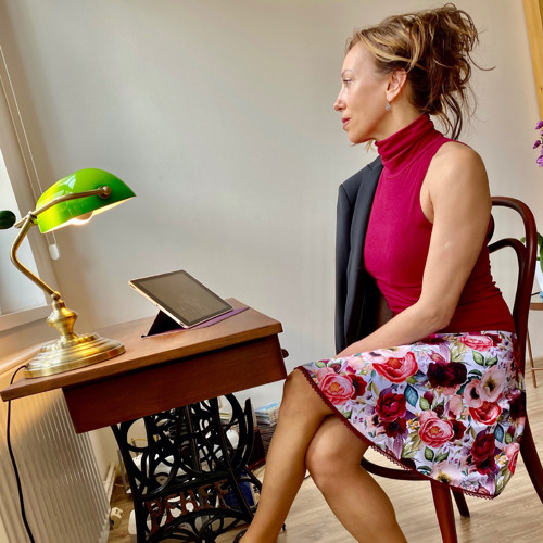 Půlkolová lycrová sukně “ Romantika” — foto 2