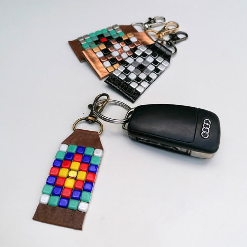 Native American Mosaic-Leather Beaded Keychain — foto 2