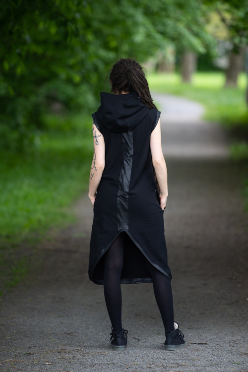 Šaty VAMP — foto 5