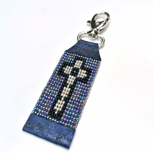 Silver Cross-Leather Beaded Keychain — foto 2