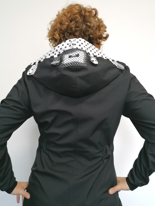 Bunda z letního softshellu - knoflíky — foto 4