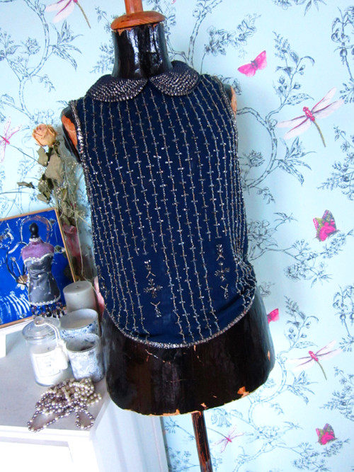 Vintage top korálky vyšívaný — foto 2