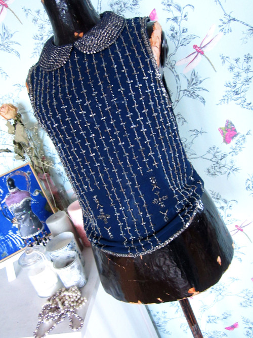 Vintage top korálky vyšívaný — foto 3