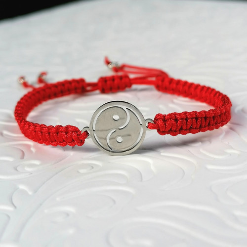 Yin Yang-Red Macrame Bracelet — foto 3
