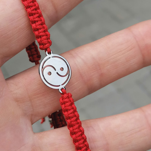 Yin Yang-Red Macrame Bracelet — foto 4