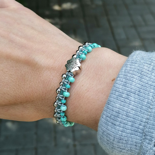 Four Leaf Clover-Macrame Beaded Bracelet — foto 4