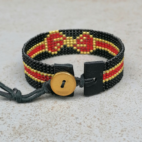 Red Bow-Loom Beaded Bracelet — foto 2