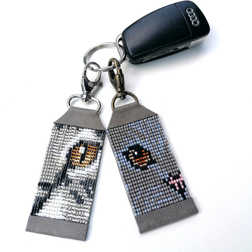 Gray Tabby Cat-Leather Beaded Keychain — foto 2