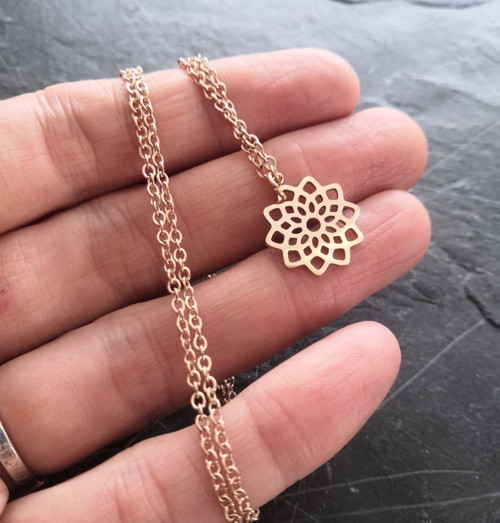 Ocelový náhrdelník*mandala*rosegold — foto 2