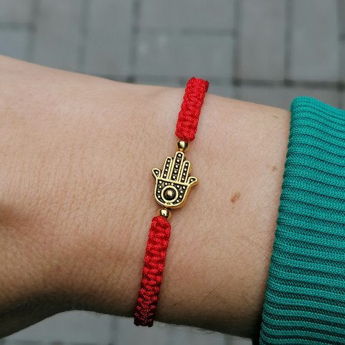 Fatima Hamsa Hand-Red Macrame Bracelet — foto 3