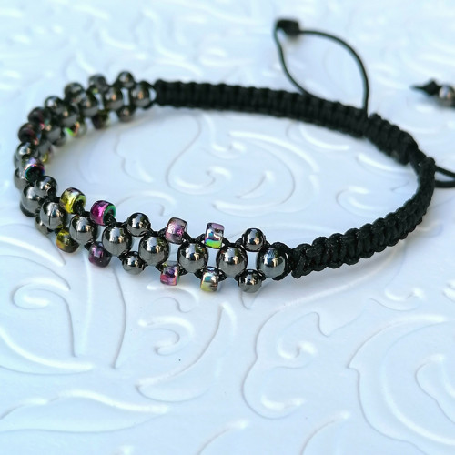 Gun Metal Balls-Black Macrame Bracelet — foto 2