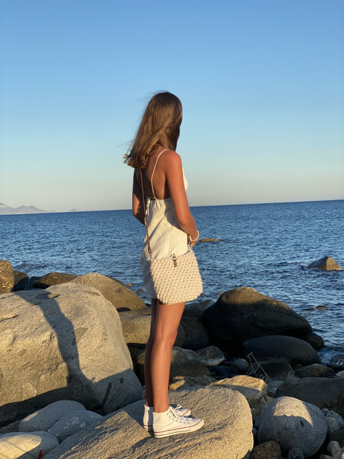 Bílošedá háčkovaná kabelka “Jumbo Moonlight” — foto 4