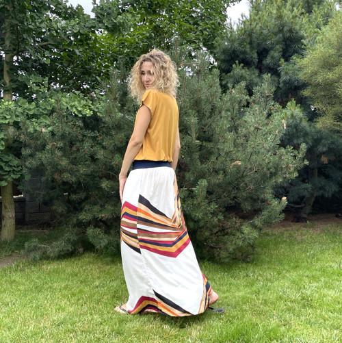 Letní šaty s geometrickým vzorem — foto 3