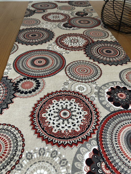 Ubrus - Mandala červená 200/40 cm — foto 2