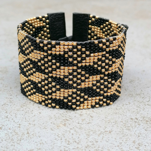 Geometric 3D Design-Black&Gold Beaded Bracelet — foto 2