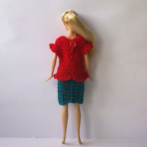 Oblečky pro Barbie - triko, sukně — foto 3