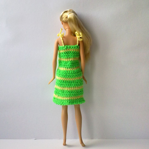 Oblečky pro Barbie - šaty, klobouk — foto 3