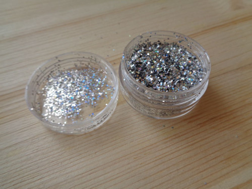 Glitry mikroholgramy stříbrné — foto 2