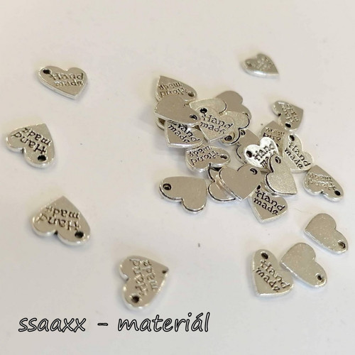 Kovová visačka ~ 8 mm ~ Hand Made ~ srdce ~ 2 ks — foto 3