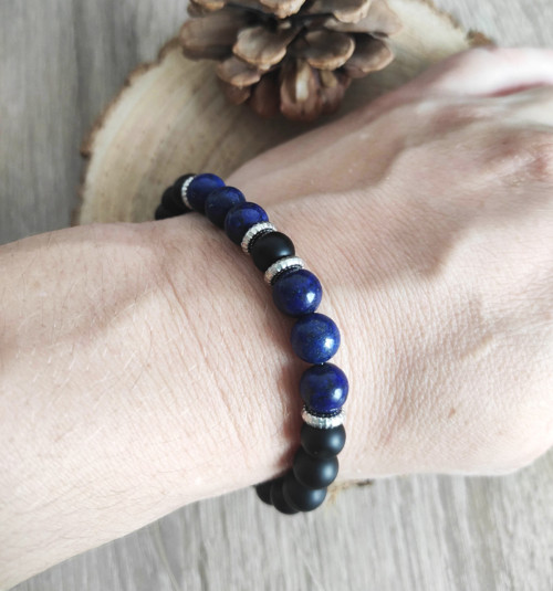 Náramek z lávy a Lapis Lazuli — foto 2